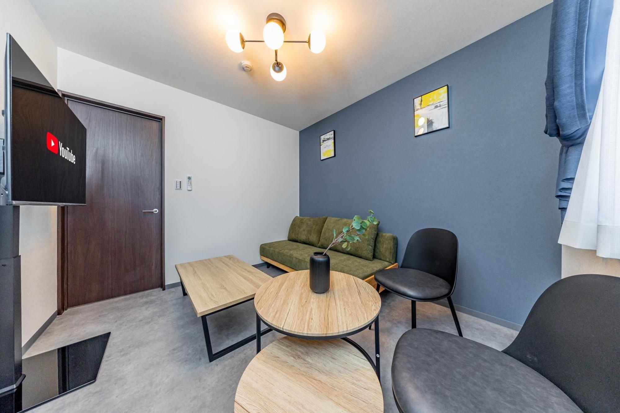 Apartment 1688 House B *