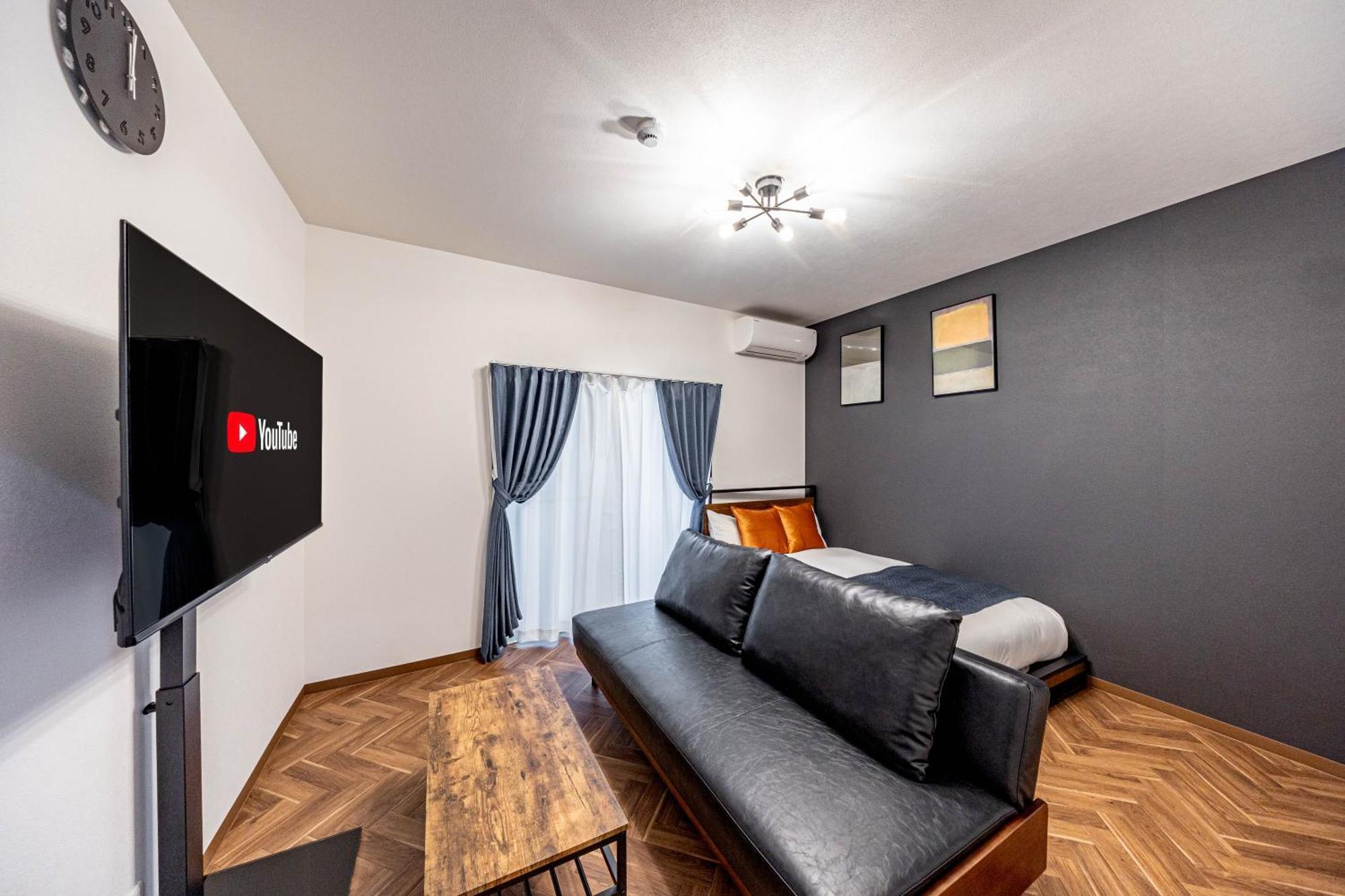 1688 House B